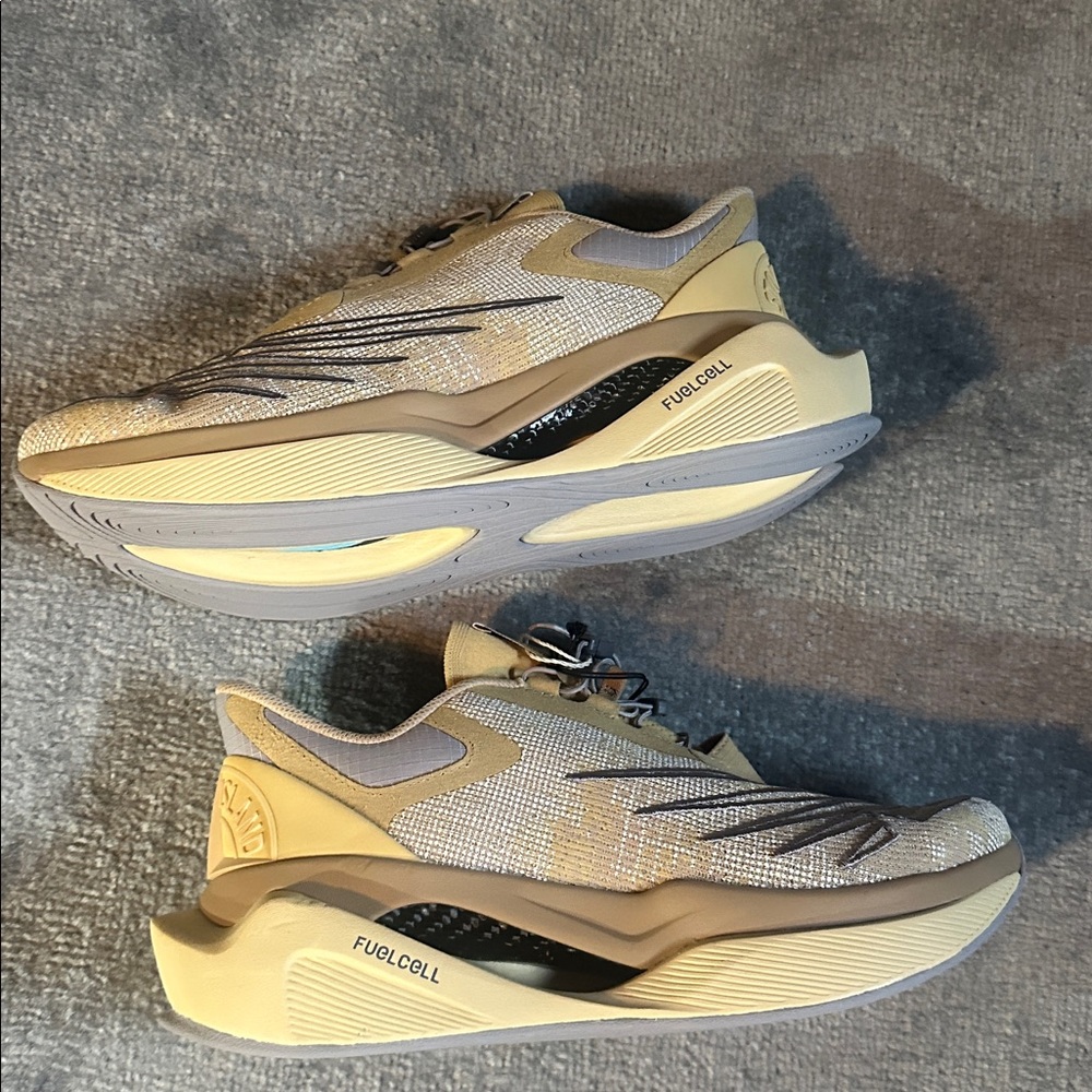 NEW BALANCE FUEL CELL X TOKYO DESIGN STUDIOS X STONE ISLAND